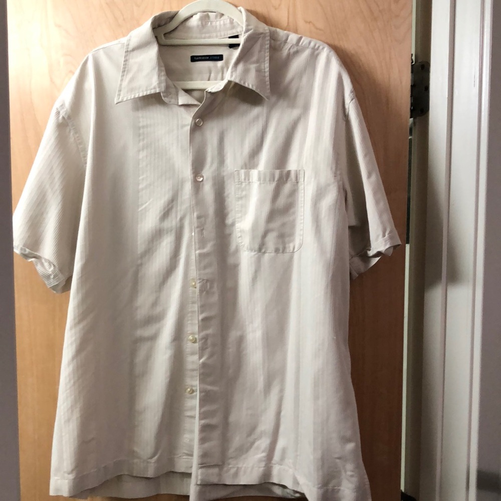 Men’s Shirt 17-17.5 neck XL